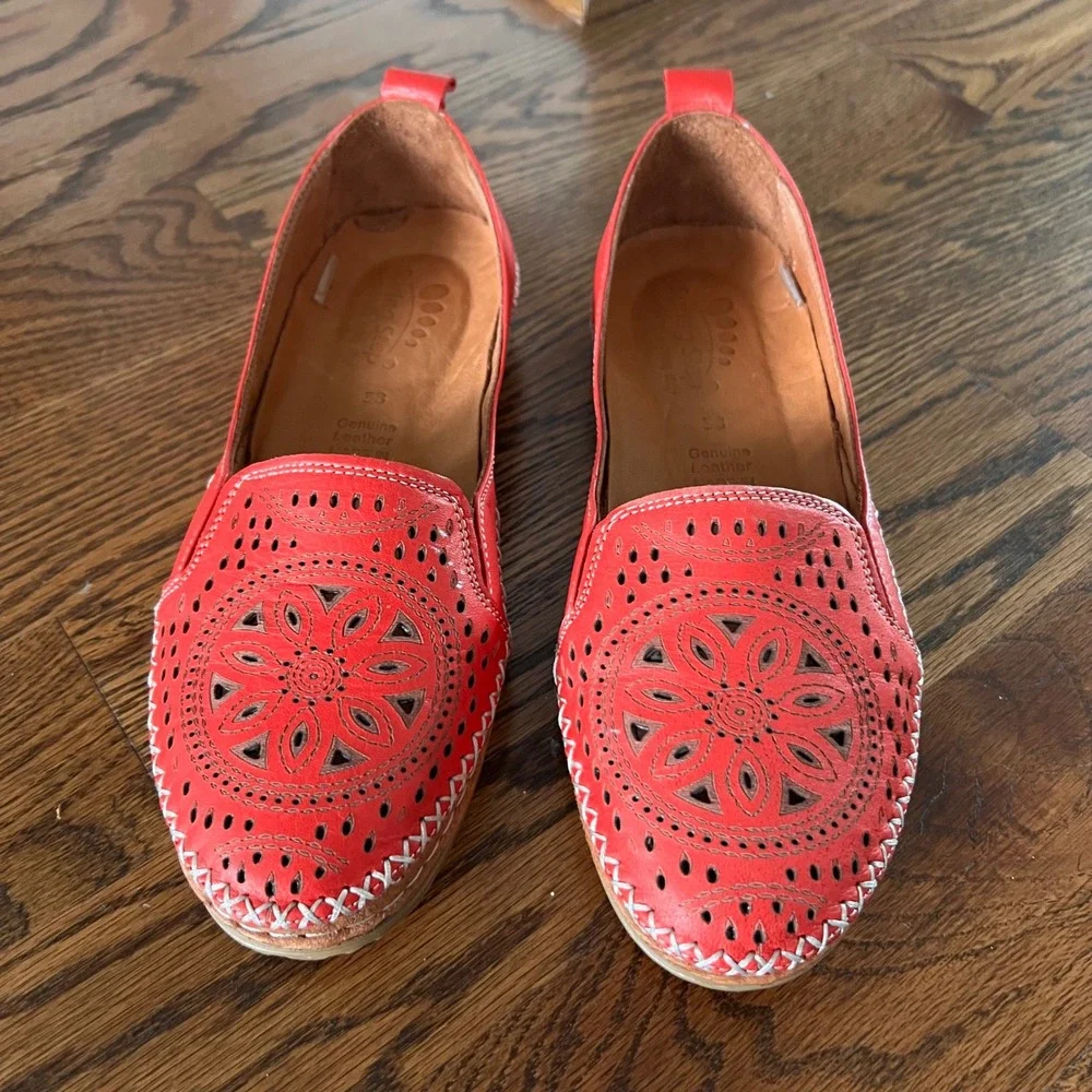 Spring Step Ingrid Red Leather Laser Cut Loafers Flats 38 Nordstrom MSRP $109.95